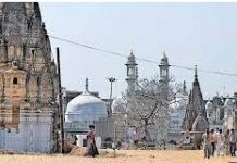 ‘झांकी’ से आगे