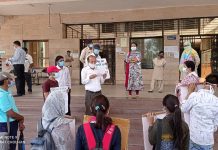 टैक्स वृद्धि के खिलाफ प्रदर्शन