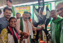 शहीद किसानों की याद में बने पांच स्मारक