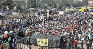 सिंघु बार्डर पर इमरजेंसी सेवाओं के लिए खुलेगा रास्ता