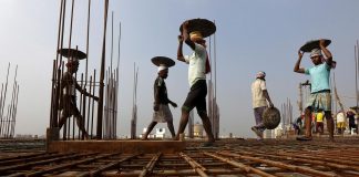 निर्माण मजदूरों की सुध कौन लेगा