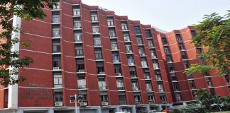 कुमार प्रशांत का लेख – भीड़ में खोया मतदाता : सत्ता के नशे में लोकतंत्र