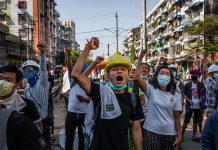 विदेश नीति : न घर के रहे न घाट के