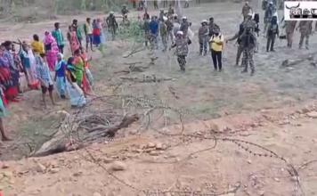 बस्तर में पुलिस फायरिंग की जांच कराने की मांग