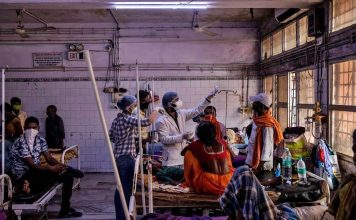 यह महा-आपदा नहीं है बल्कि स्वास्थ्य-ढांचे के महा-विध्वंस की सूचना है – योगेन्द्र यादव