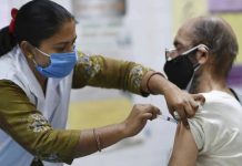 अस्तव्यस्त टीकाकरण और हाशिये पर जिंदगी