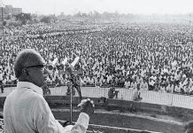 नाउम्मीदी से गुजर रहे भारत को एक जेपी की जरूरत है – योगेन्द्र यादव