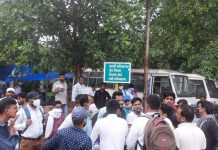 19 लाख नौकरी के वादे पर आई सरकार ने नौकरी मांगने पर बरसाए डंडे