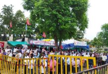 सेंचुरी के श्रमिकों का संघर्ष नये मोड़ पर