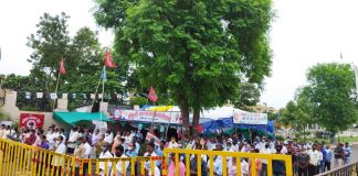 सेंचुरी के श्रमिकों का संघर्ष नये मोड़ पर