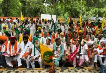 जंतर मंतर पर किसान संसद का आगाज