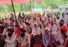 तेज बारिश के बावजूद किसान संसद चली, कान्ट्रैक्ट खेती पर हुई बहस