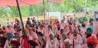 तेज बारिश के बावजूद किसान संसद चली, कान्ट्रैक्ट खेती पर हुई बहस