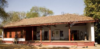 गुरु-शिष्य परम्परा और आनंदमय जीवन की जरूरतें