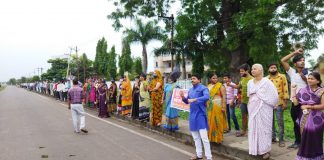 मेधा पाटकर और सेंचुरी के श्रमिक रिहा, आंदोलन जारी रखने का एलान