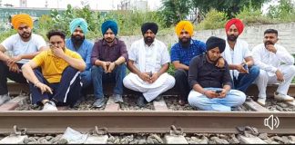 गन्ने की कीमत और बकाये को लेकर पंजाब में धरना जारी