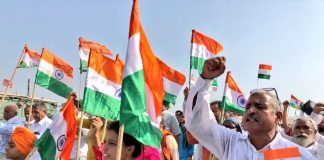 किसान मोर्चा ने कहा, प्रधानमंत्री गलतबयानी न करें, संसद से पारित कानून स्वैच्छिक नहीं हो सकते