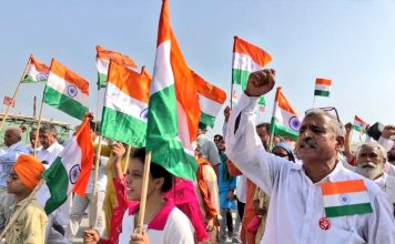 किसान मोर्चा ने कहा, प्रधानमंत्री गलतबयानी न करें, संसद से पारित कानून स्वैच्छिक नहीं हो सकते