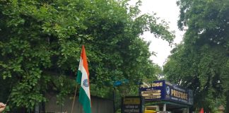 अगस्त क्रांति दिवस पर इंदौर में मानव श्रृंखला