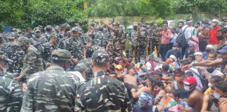 दिल्ली में नियुक्ति के लिए प्रदर्शन कर रहे अभ्यर्थियों पर पुलिसिया कहर