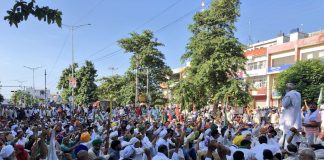 करनाल में किसानों का अनिश्चितकालीन धरना