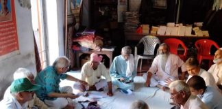 सेब के किसान भी उतरे मैदान में, मिशन यूपी ने किया अब पूर्वी उप्र का रुख