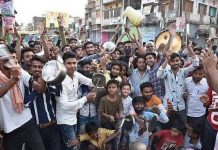 किसान विकल्प के तकाजे को जनाधार देता है तो युवा इसमें नयी ऊर्जा भर सकता है