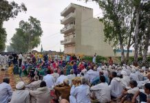 खट्टर सरकार को किसानों ने झुकाया, गांधी व शास्त्री को किया नमन, चंपारण से पदयात्रा