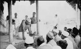 पूर्ण प्रजातंत्र की गांधी की परिकल्पना