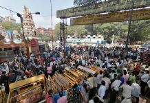 कर्नाटक में कट्टरपन के खिलाफ प्रदर्शन