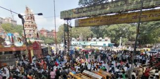 कर्नाटक में कट्टरपन के खिलाफ प्रदर्शन