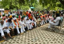 क्या किसान आंदोलन वैकल्पिक अर्थव्यवस्था का रास्ता बना सकता है