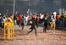 मिस्टर डोभाल, समाज को कौन बाँट रहा है?