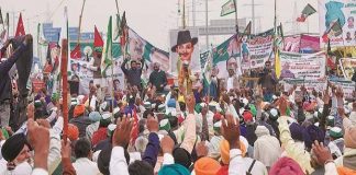 यह किसानों और लोकतंत्र की जीत है