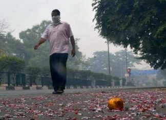 पर्व बनाम प्रदूषण