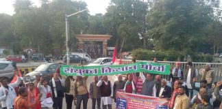 जीत के अहसास के साथ किसानों की घर वापसी