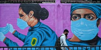 भारत में ओमिक्रोन लहर : हम क्या जानते हैं और क्या करना चाहिए?