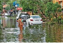 विस्थापन के लिए युद्ध से बड़ा कारण बना जलवायु परिवर्तन