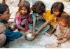भारत में कोरोना की भयंकर मार लॉकडाउन से गरीबी की दहलीज पर खड़े हो गए 23 करोड़ लोग