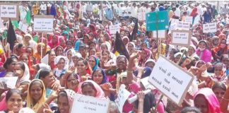 तापी-पार-नर्मदा लिंक परियोजना को लेकर आदिवासियों का जबरदस्त विरोध प्रदर्शन