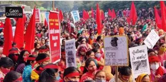 हड़ताल से बन्द आंगनबाड़ी केंद्र; बच्चों को नही मिल रहा सूखा राशन