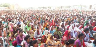 जन आंदोलनों को अपनी राजनीति घोषित करनी होगी