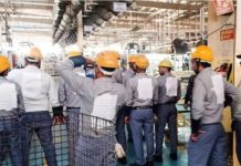 भीषण गर्मी में एयर वॉशर न चलाए जाने से मजदूरों में आक्रोश