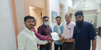 गेहूं निर्यात पर प्रतिबंध हटाने की मांग को लेकर दिया ज्ञापन