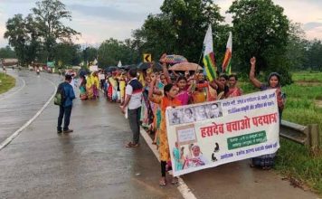 हसदेव अरण्य में खनन पर रोक, तेलंगाना की 12 महिलाएं जेल से छूटीं