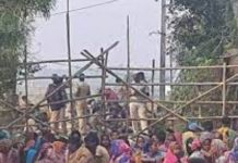 जिंदल के खिलाफ ढिंकिया की मुहिम घोर दमन के बावजूद जारी