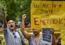 अभिव्यक्ति की आजादी पर बढ़ते खतरे