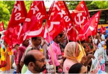 रोजमर्रा की चीजों पर जीएसटी लगने से डेयरी किसान नाराज; विरोध प्रदर्शन