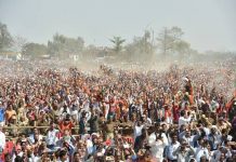 मुफ्त की रेवड़ी बॉंटना गलत है तो धनकुबेरों की कर्जमाफी और उन्हें टैक्स में रियायत पर चुप्पी क्यों है?