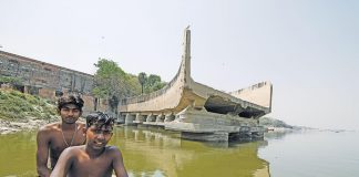 60 फीसदी सीवेज सीधे गंगा में गिराया जा रहा